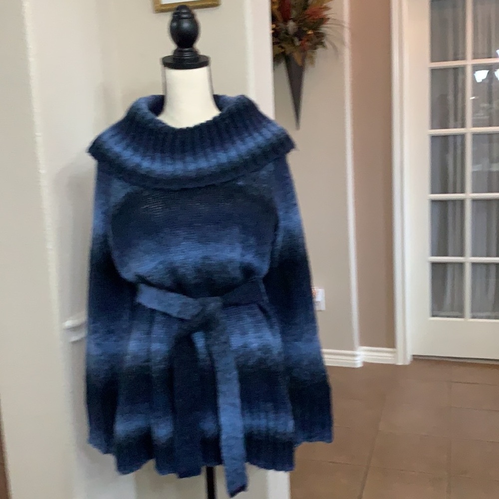 Covington blue ombré chunky knit cowl neck belted sweater Size L